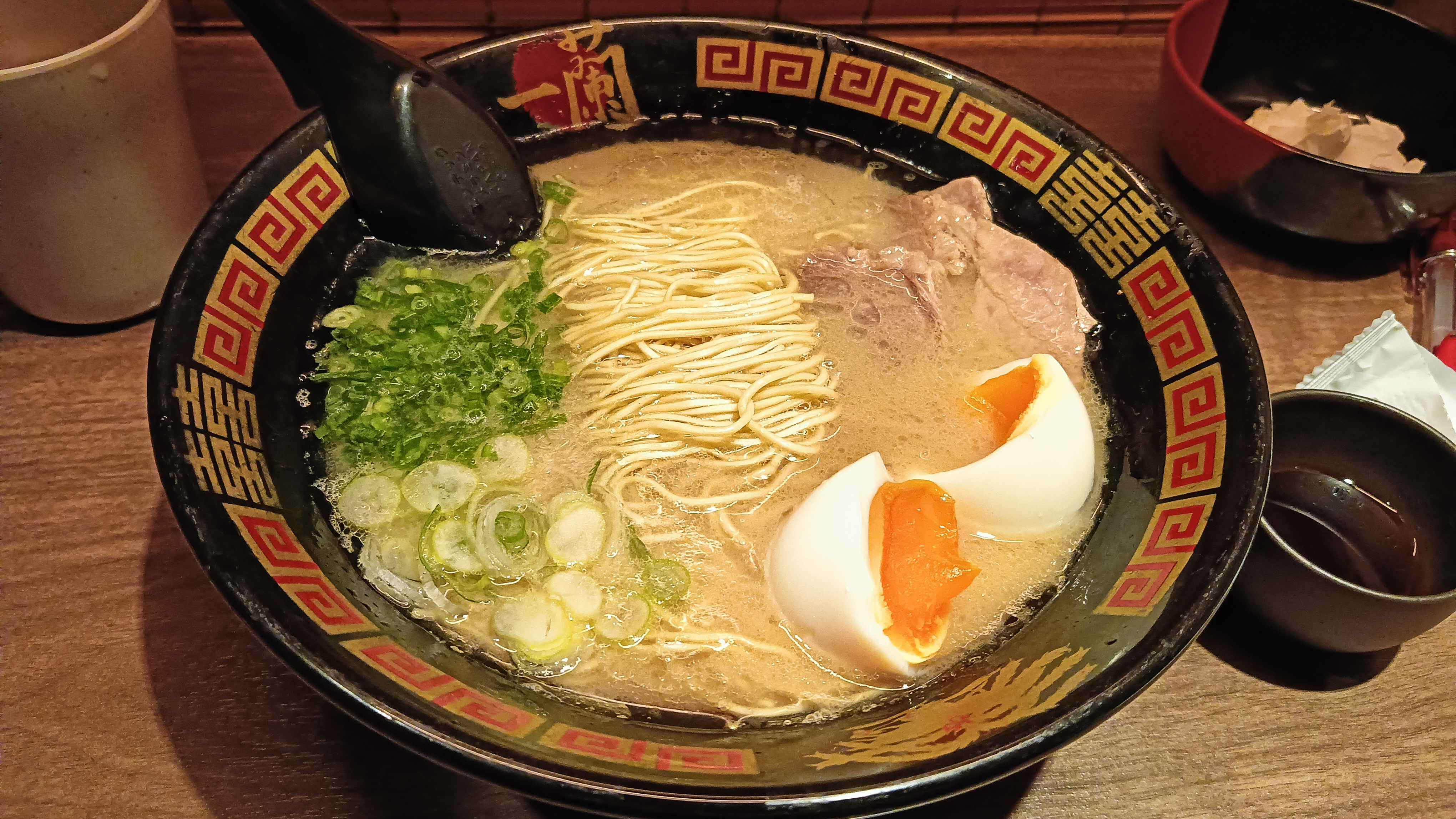 博多の豚骨ラーメン